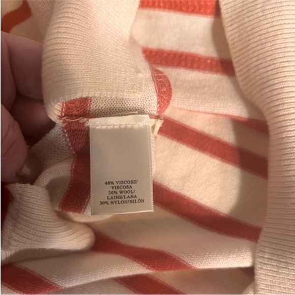 Viscose Blend Ann Taylor
Striped Sweater with Orange sequence Petite Medium - Picture 11 of 12
